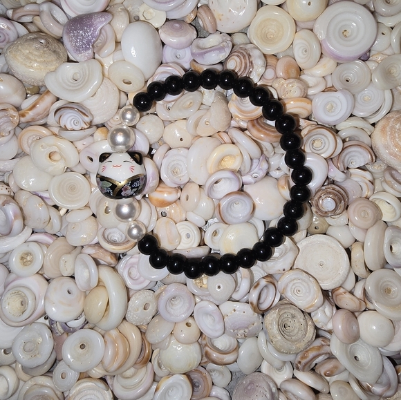 MANEKI-NEKO STRETCH BRACELET BLACK ONYX - Picture 1 of 1